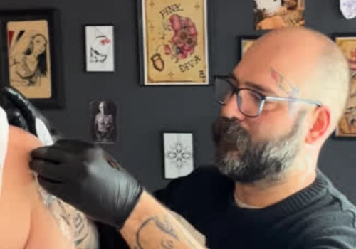 Featured image - Tatouage Gémeaux _ exemples de tatouages et sens associé au signe - The Black Hat Tattoo