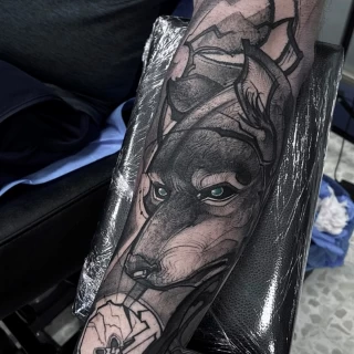 Tatouage de loup - Blackwork Darkwork - Black Hat Tattoo Nice  - tatouage Nice - The Black Hat Tattoo