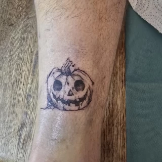 20251109_002414 - The Black Hat Tattoo