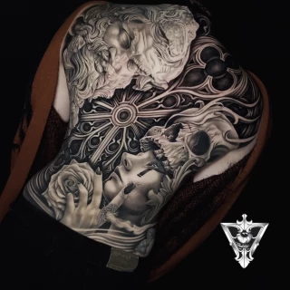 Stifler guest artiste tatouage réaliste noir et gris - The Black Hat Tattoo
