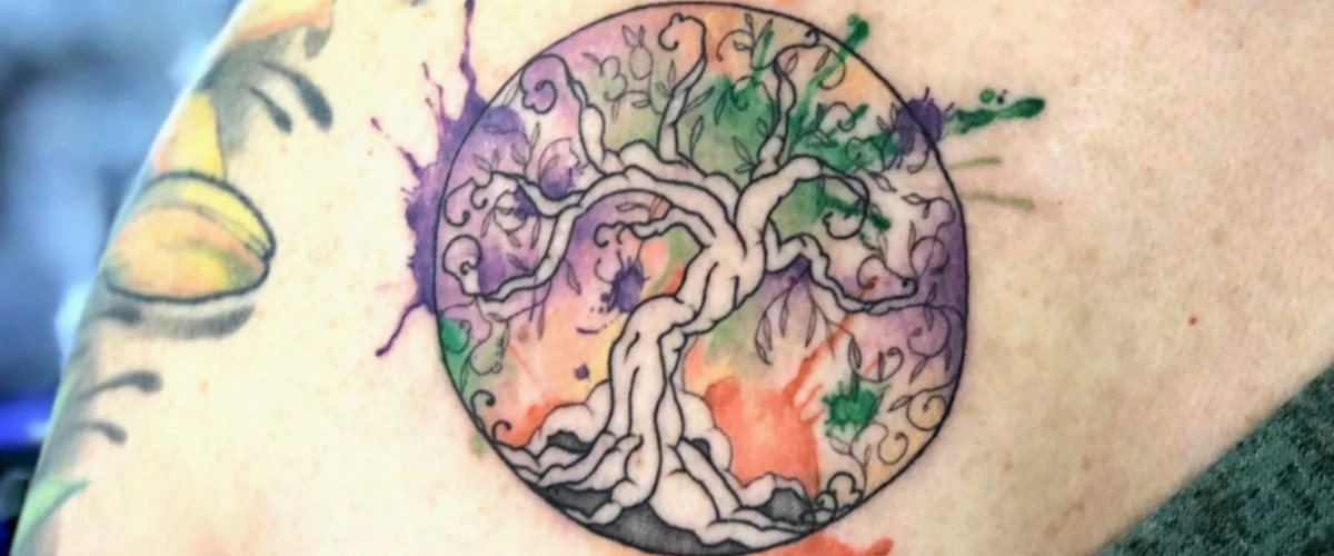 Tout savoir sur le tatouage Arbre de Vie : signification et conseils