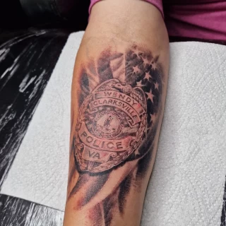 Sergy - Artiste résident - Black Hat Nice - Réalisme - The Black Hat Tattoo