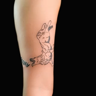 Petite tatouage loup -  - Tatouage Loup - Black Hat Tattoo Nice- tatouage Nice - The Black Hat Tattoo