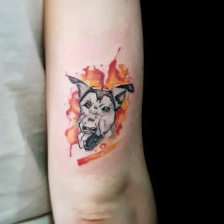 Tataoueg de chien orange watercolor -  - Tatouage animaux de compagnie  - Black Hat Tattoo Nice- tatouage Nice - The Black Hat Tattoo