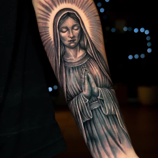 1000078149 - The Black Hat Tattoo