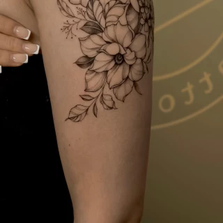 2_2 Anna - The Black Hat Tattoo