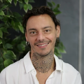 Lucas - The Black Hat Tattoo