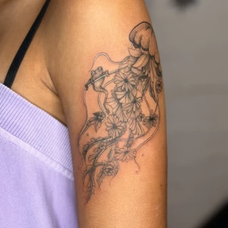 Inna - artiste résidente - Black Hat Dublin - fine line - The Black Hat Tattoo