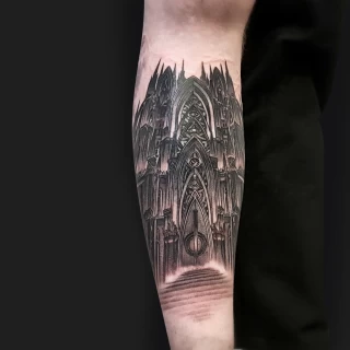 Tatouage de cathedrale - Blackwork Darkwork - Black Hat Tattoo Nice  - tatouage Nice - The Black Hat Tattoo