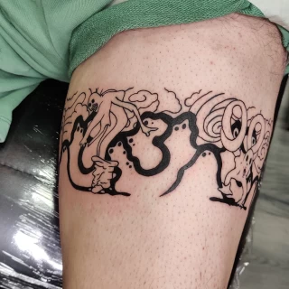 Séarlait - artiste junior - Black Hat Dublin - blackwork - The Black Hat Tattoo