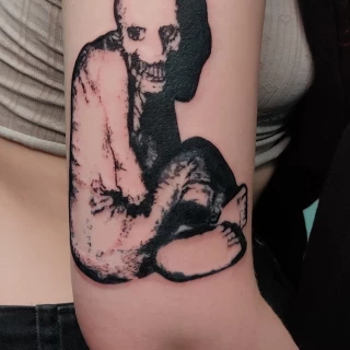 Séarlait - artiste junior - Black Hat Dublin - blackwork - The Black Hat Tattoo