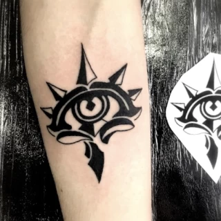 Tatouage d'un oeil - Blackwork Darkwork - Black Hat Tattoo Nice  - tatouage Nice - The Black Hat Tattoo