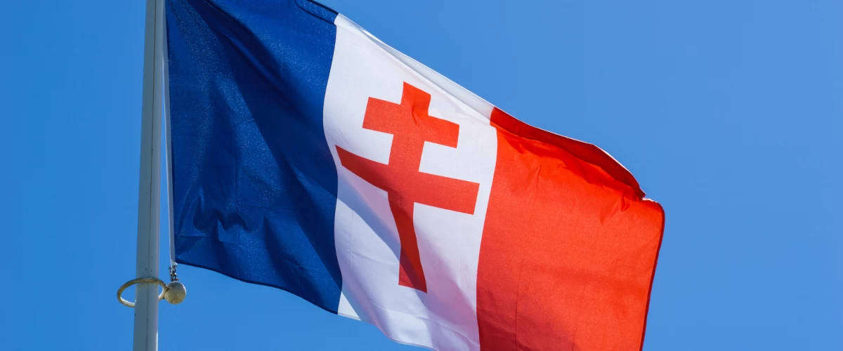 Tatouage Croix de Lorraine : Un Symbole Ancré dans l'Histoire