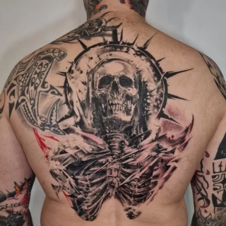 Sergy - Artiste résident - Black Hat Nice - Réalisme - The Black Hat Tattoo
