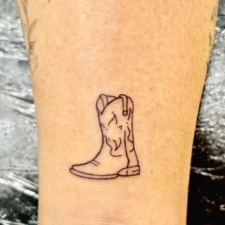 Aine - The Black Hat Tattoo