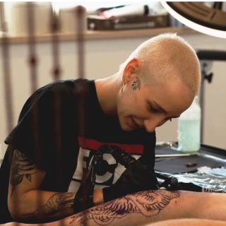 Steff - The Black Hat Tattoo
