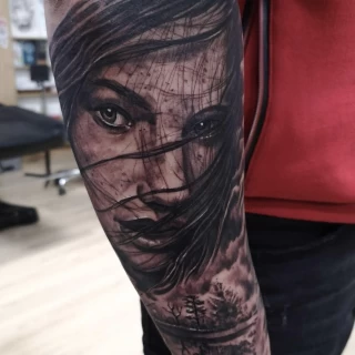 Jarek - guest artist - presentation post - realism tattoo - black and grey - the black hat tattoo Nice - 2025 - The Black Hat Tattoo