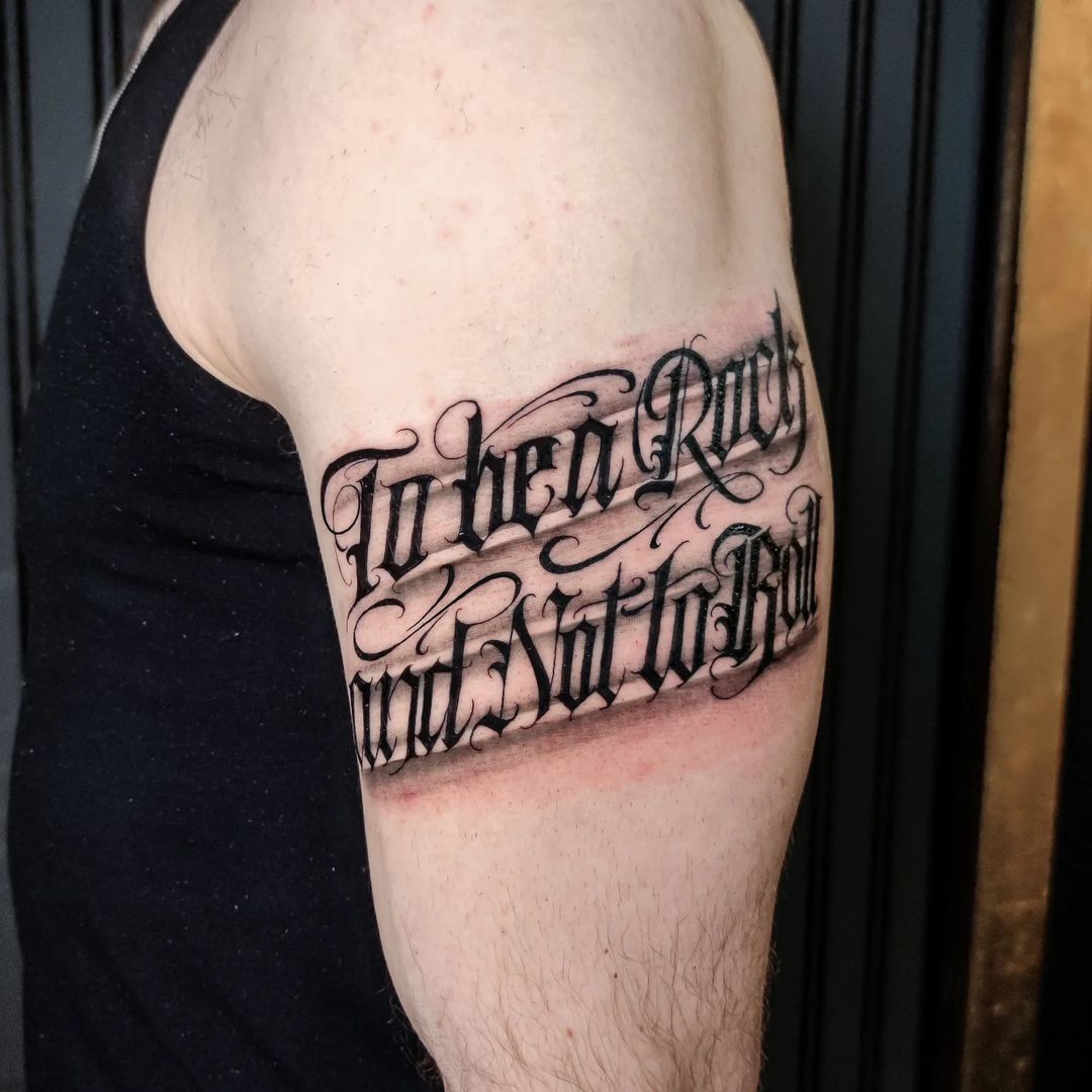 TO BE ROCK AND NOT ROLL - The Black Hat Tattoo