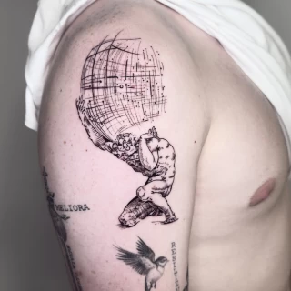 Joao - artiste résident - Black Hat Dublin - micro réalisme - The Black Hat Tattoo