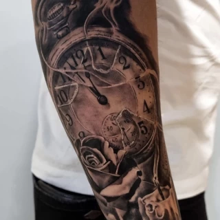 Jarek - guest artist - presentation post - realism tattoo - black and grey - the black hat tattoo Nice - 2025 (3) - The Black Hat Tattoo