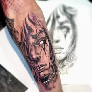 neo10 - The Black Hat Tattoo