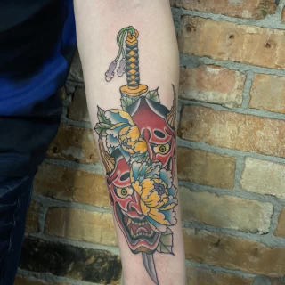 Valdes Guest Artiste Black Hat Tattoo Nice - Tattoo Pictures - April 2023image_67215105 - The Black Hat Tattoo