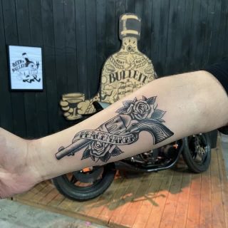 Valdes Guest Artiste Black Hat Tattoo Nice - Tattoo Pictures - April 2023image_6487327(1) - The Black Hat Tattoo