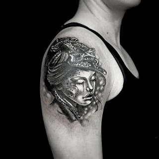 neo16 - The Black Hat Tattoo