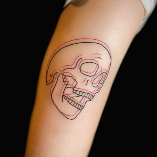 Tatouage crâne minialist - Tatouage de Crâne - Black Hat Tattoo Nice- tatouage Nice - The Black Hat Tattoo
